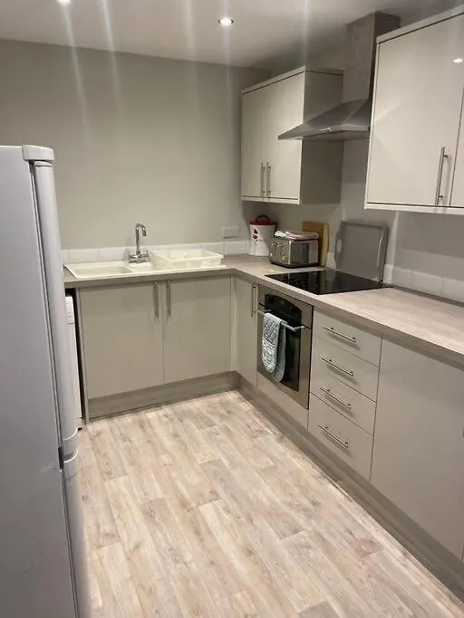 Flamingo - Two-Bed Apartment With Seaview , Great Location Scarborough 0*,